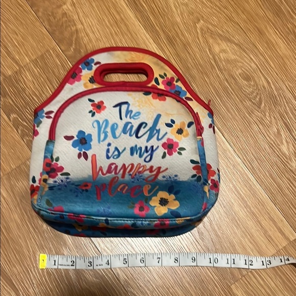 Natural life Beach Lunch Tote like new. Never used.Neoprene insulated tote - Picture 2 of 7